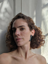 Load image into Gallery viewer, Black half circle