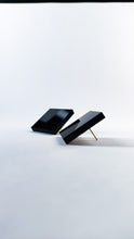 Load image into Gallery viewer, Black square earring