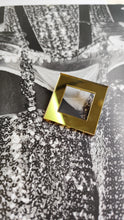 Load image into Gallery viewer, Cutted large square in gold