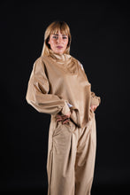 Load image into Gallery viewer, Unisex velvet sweater 2 stripes