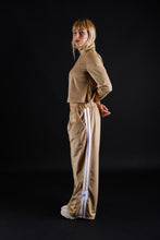 Load image into Gallery viewer, Wide velvet pants