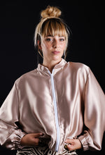 Load image into Gallery viewer, Bomber jacket in gold