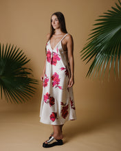 Load image into Gallery viewer, Slip dress in silk printed