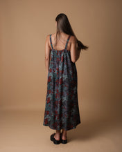 Load image into Gallery viewer, Printed stripped dress