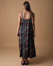 Load image into Gallery viewer, Printed stripped dress