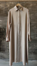 Load image into Gallery viewer, Long dress shirt in pearl