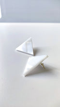 Load image into Gallery viewer, Small triangle shape WHITE