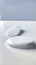 Load image into Gallery viewer, Large organic shape WHITE