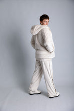 Load image into Gallery viewer, Cream Puffer in Velvet