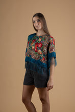 Load image into Gallery viewer, Portuguese scarf f-shirt in 3 colors