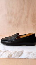 Load image into Gallery viewer, Classic Loafer