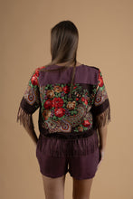Load image into Gallery viewer, Portuguese scarf f-shirt in 3 colors