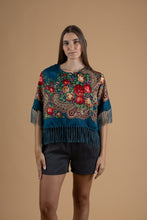 Load image into Gallery viewer, Portuguese scarf f-shirt in 3 colors