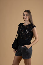 Load image into Gallery viewer, Crochet blouse flower