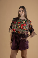 Load image into Gallery viewer, Portuguese scarf f-shirt in 3 colors