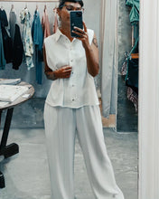 Load image into Gallery viewer, Stripped shirt