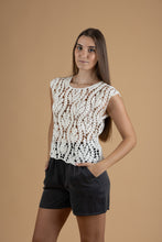 Load image into Gallery viewer, Crochet blouse flower