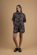 Load image into Gallery viewer, Flower shirt