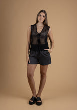 Load image into Gallery viewer, Crochet vest