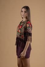 Load image into Gallery viewer, Portuguese scarf f-shirt in 3 colors