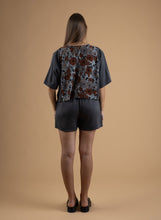 Load image into Gallery viewer, Gray cupro shorts
