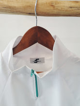 Load image into Gallery viewer, Sporty cotton blouse