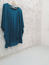 Load image into Gallery viewer, Pleated hoodie dress