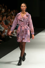 Load image into Gallery viewer, Printed trench coat