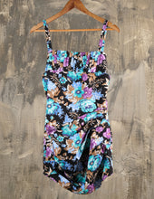 Load image into Gallery viewer, Flowers short pleated dress