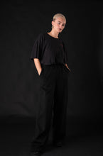 Load image into Gallery viewer, Black peach pants