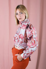 Load image into Gallery viewer, Diamond blouse