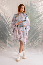 Load image into Gallery viewer, Marble Cape