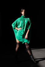 Load image into Gallery viewer, Pleated short dress