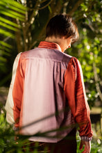 Load image into Gallery viewer, Printed pleated shirt