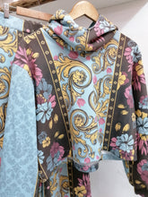 Load image into Gallery viewer, Exclusive Versalles printed hoodie