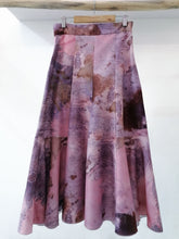Load image into Gallery viewer, Classic printed skirt