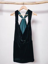 Load image into Gallery viewer, Short dark green dress
