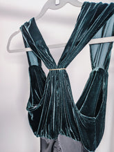 Load image into Gallery viewer, Body in a lycra and velvet