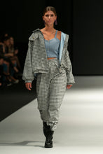 Load image into Gallery viewer, Crop top