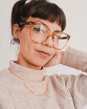 Load image into Gallery viewer, Acrylic earrings translucent and lilac. 5,5cm height.