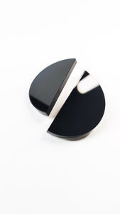 Black half circle