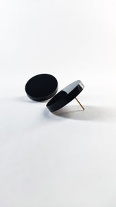 Back S round acrylic earrings