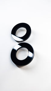 Black M Circle