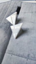 Load image into Gallery viewer, Small triangle shape WHITE
