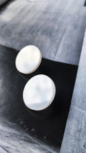 Load image into Gallery viewer, Small circles WHITE
