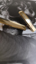 Load image into Gallery viewer, Large Vertical in gold
