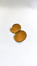 Load image into Gallery viewer, Small round shape in gold
