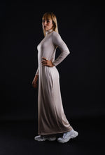 Load image into Gallery viewer, Elegant Champagne dress
