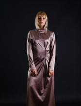 Load image into Gallery viewer, Long brown velvet dress
