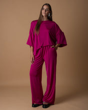 Load image into Gallery viewer, Fuchsia wide pants
